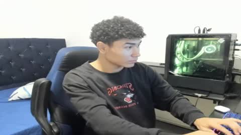 zanxley_ online show from December 2024 02:31:02 AM