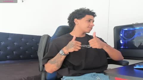 zanxley_ online show from January 2025 03:26:02 PM