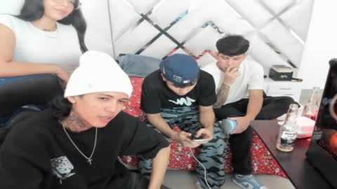 zanxley_ online show from February 2025 05:14:01 AM