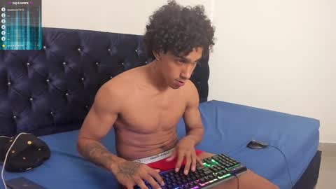 zanxley_ online show from February 2025 11:00:02 PM