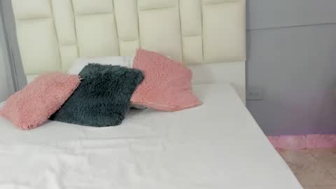 Snapshot of zaphiro__sky chatting on March 2026 08:51:02 AM zaphiro__sky online show from March 2026 08:51:02 AM