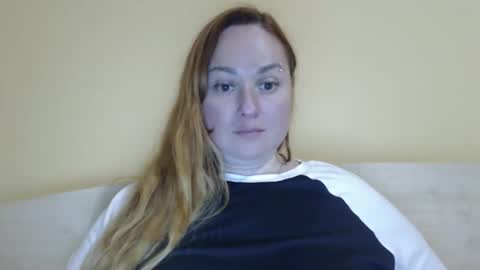 Kate. if im not here im here foxy red333 online show from April 2026 11:48:02 AM