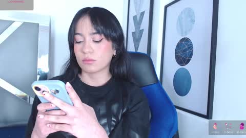 zaradames_ online show from February 2025 03:50:01 AM