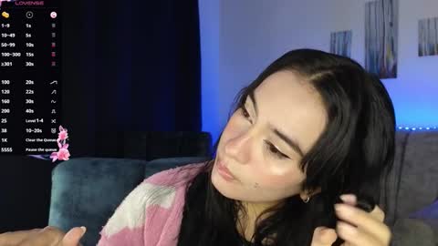 zaradames_ online show from November 2025 04:02:02 AM