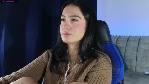 zaradames_ online show from April 2026 03:09:02 AM