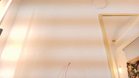 Zarah Andrews online show from October 2025 12:17:01 PM