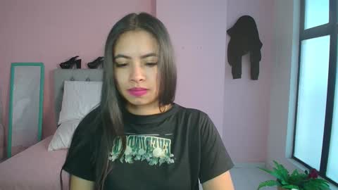 Snapshot of zarah_torres chatting on January 2025 07:03:01 PM Zarah online show from January 2025 07:03:01 PM