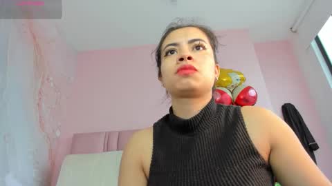 Zarah  online show from September 2025 05:29:02 PM