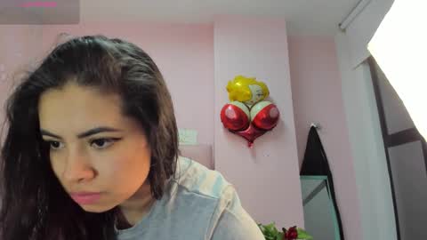 Zarah  online show from October 2025 11:16:01 PM