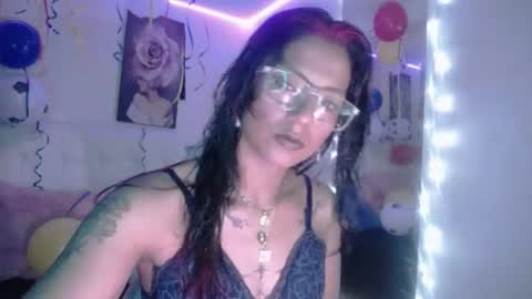 Zarah online show from June 2026 01:09:02 PM