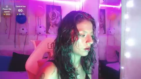 Zarah online show from July 2026 03:05:02 PM