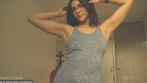 Snapshot of zarahlynch chatting on May 2026 10:17:01 PM Miss Lynch Next show 2911 online show from May 2026 10:17:01 PM
