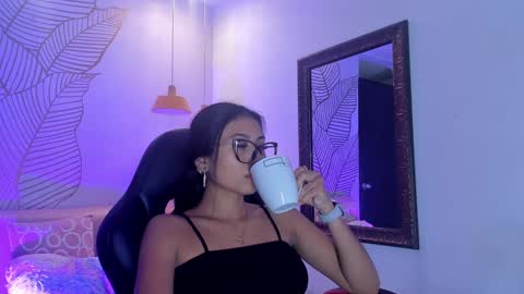 Snapshot of zaralim chatting on February 2025 12:33:01 PM Zara Lim online show from February 2025 12:33:01 PM