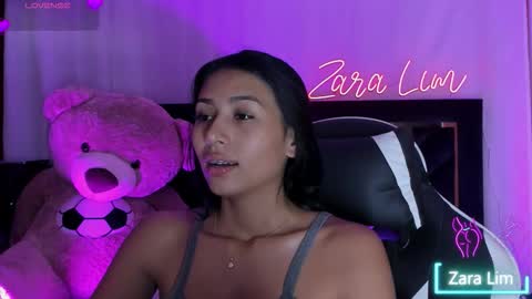 Zara Lim  online show from September 2025 06:56:02 PM