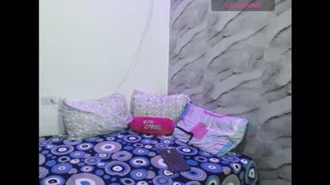 Snapshot of zaraluxx chatting on January 2026 02:58:02 AM zaraluxx online show from January 2026 02:58:02 AM