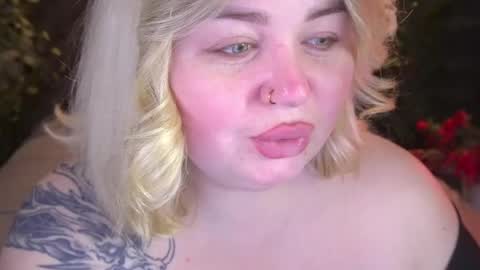 Lola online show from April 2026 08:26:01 PM