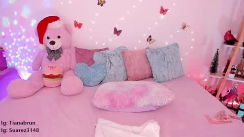 Snapshot of zaratorres_ chatting on December 2024 01:33:02 PM Zara online show from December 2024 01:33:02 PM