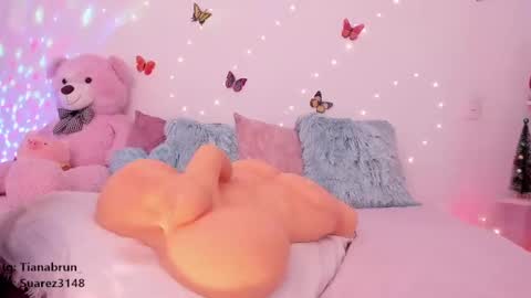 Snapshot of zaratorres_ chatting on February 2025 02:54:02 PM Zara online show from February 2025 02:54:02 PM