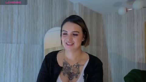 Isabella online show from February 2026 01:08:02 PM