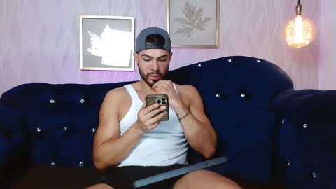 Zarek online show from September 2025 12:03:02 AM