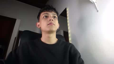 Zarek online show from October 2025 06:49:02 PM