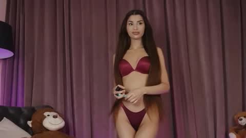 zariaavera online show from March 2026 08:57:01 PM