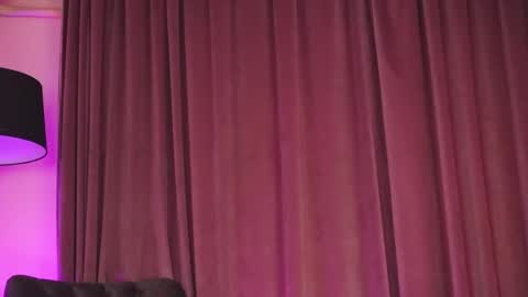 zariaavera online show from May 2026 05:13:02 AM