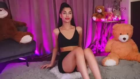 zariaavera online show from May 2026 04:04:02 PM