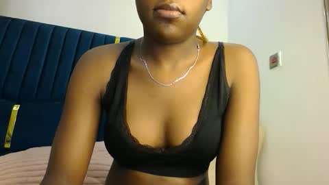 Snapshot of zariah011 chatting on March 2026 07:21:02 PM zariah online show from March 2026 07:21:02 PM