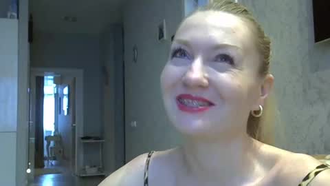 Snapshot of zarinaswift chatting on January 2025 04:26:01 AM Zarina Swift online show from January 2025 04:26:01 AM