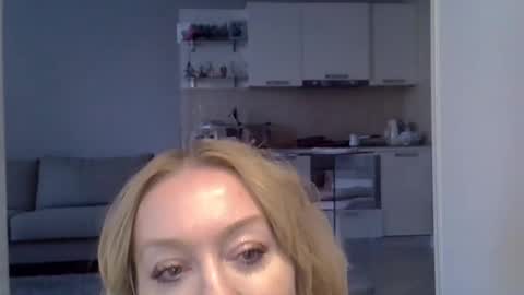 Snapshot of zarinaswift chatting on January 2025 04:47:01 AM Zarina Swift online show from January 2025 04:47:01 AM