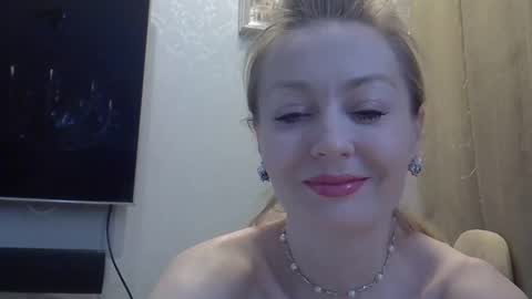Zarina Swift online show from April 2026 04:51:01 AM