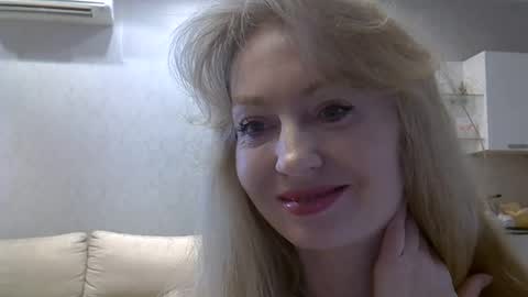 Zarina Swift online show from May 2026 08:30:02 AM