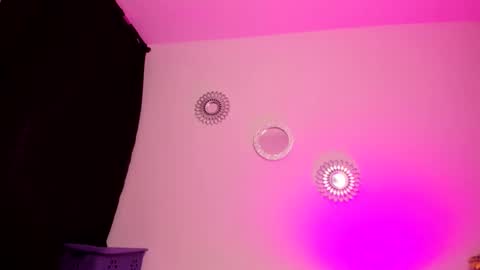 Snapshot of zaritha_li chatting on November 2025 10:26:02 AM Zaritha Li online show from November 2025 10:26:02 AM