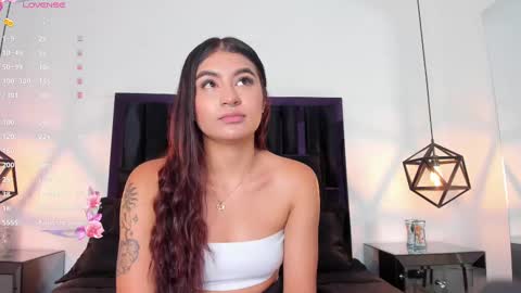 Snapshot of zayda_ chatting on February 2025 11:57:02 AM Zayda online show from February 2025 11:57:02 AM