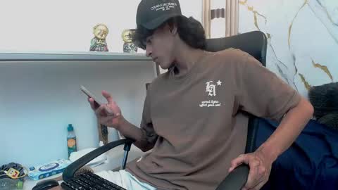 Zayn online show from April 2026 01:42:02 AM