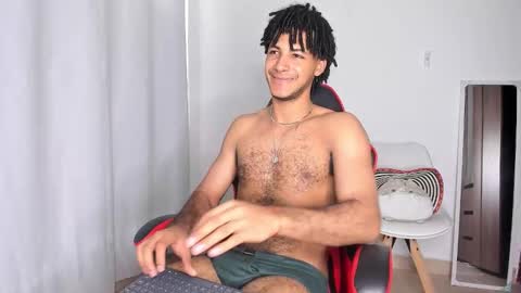 Snapshot of zayn_moreno chatting on February 2026 09:34:01 PM zayn 3 online show from February 2026 09:34:01 PM