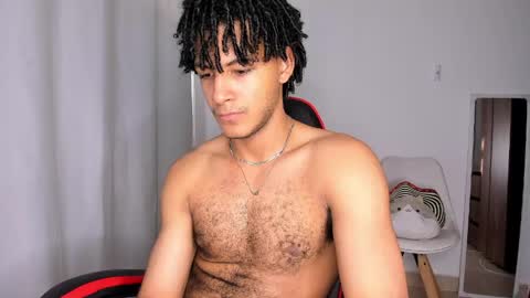 Snapshot of zayn_moreno chatting on March 2026 09:41:01 PM zayn 3 online show from March 2026 09:41:01 PM