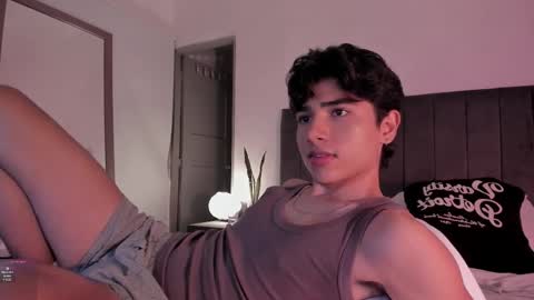 Hii im Zay.                 I save money for education. PVT Open. online show from January 2026 06:06:01 AM