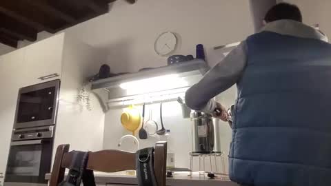 Snapshot of zaza2021 chatting on November 2025 05:24:01 PM zaza2021 online show from November 2025 05:24:01 PM