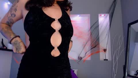 Karolyne online show from October 2025 01:45:01 PM