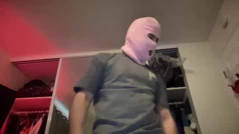 zekezeke312312 online show from December 2024 08:04:02 PM