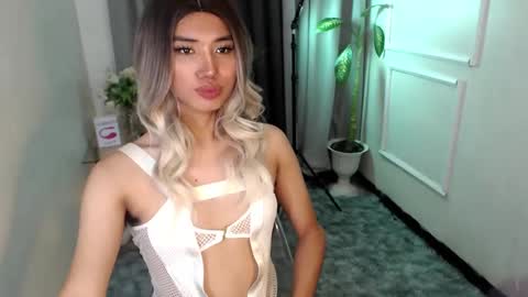 zelainalovetocum online show from January 2025 10:51:02 PM