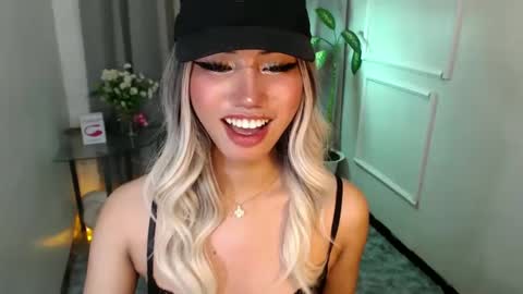 zelainalovetocum online show from February 2025 10:52:02 PM