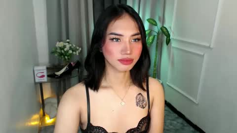 zelainalovetocum online show from February 2025 11:25:01 AM