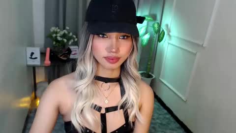 zelainalovetocum online show from March 2025 09:24:01 PM