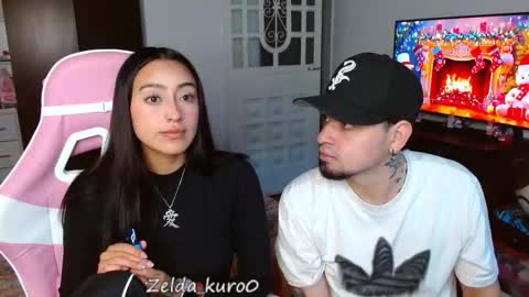 Snapshot of zelda_kuro chatting on December 2025 09:22:01 PM Zelda And Kuro online show from December 2025 09:22:01 PM