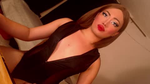 zemi_max online show from April 2026 04:54:02 AM