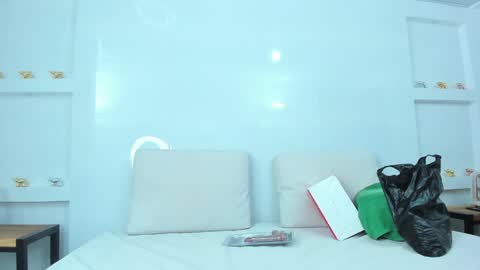 Zenda Evans online show from February 2025 09:56:02 AM