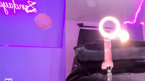 Zendaya online show from February 2026 08:42:02 PM